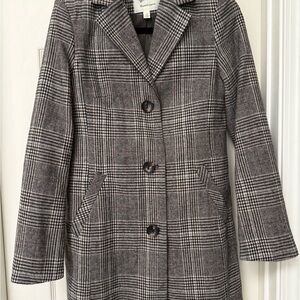 Maralyn & Me Gray Plaid Button-Front Trench Coat